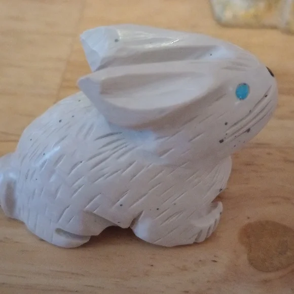 Carved Stone Bunny Rabbits - Picture 3 of 3
